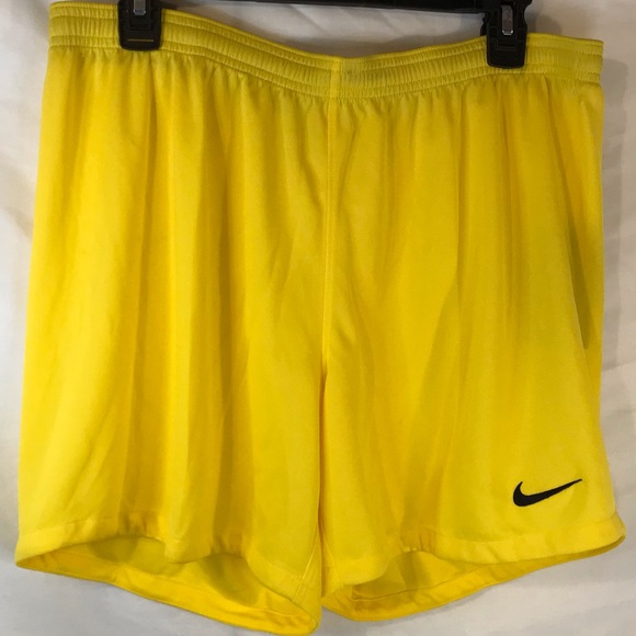 Nike shorts elastic waistband/draw string NWOT - Picture 2 of 7